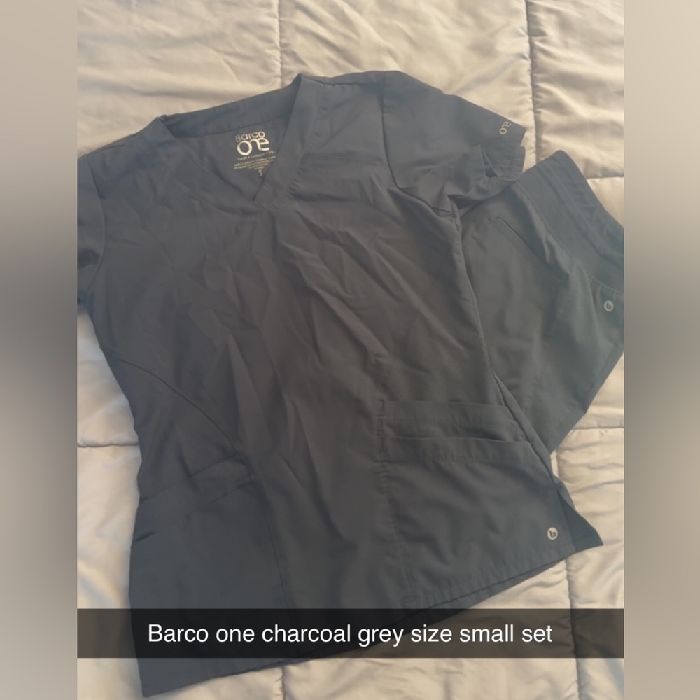 Charcoal grey scrub set